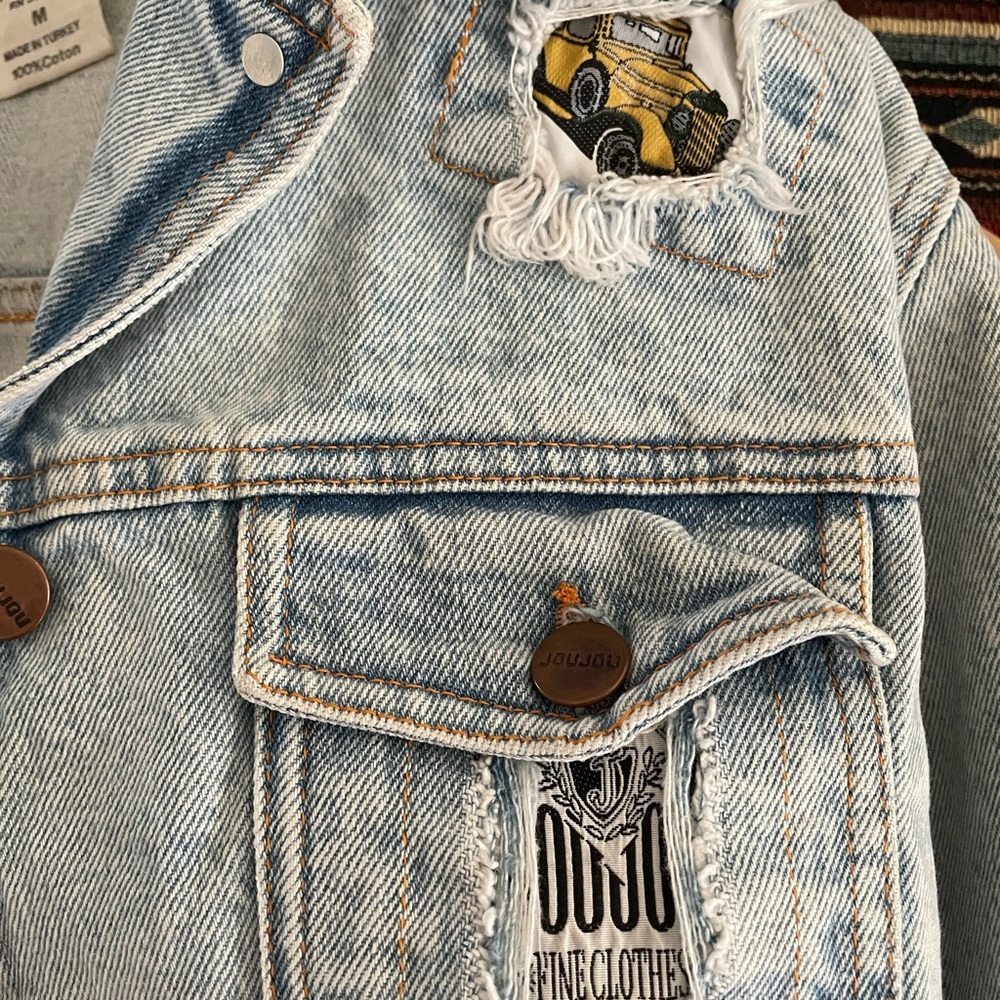 Vintage Cropped Denim Jacket - Picture 5 of 7